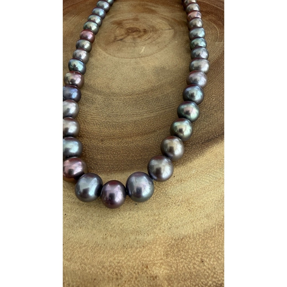 Genuine Peacock Tahitian Cultured Pearl Necklace with Sterling Silver Clasp - Picture 5 of 16